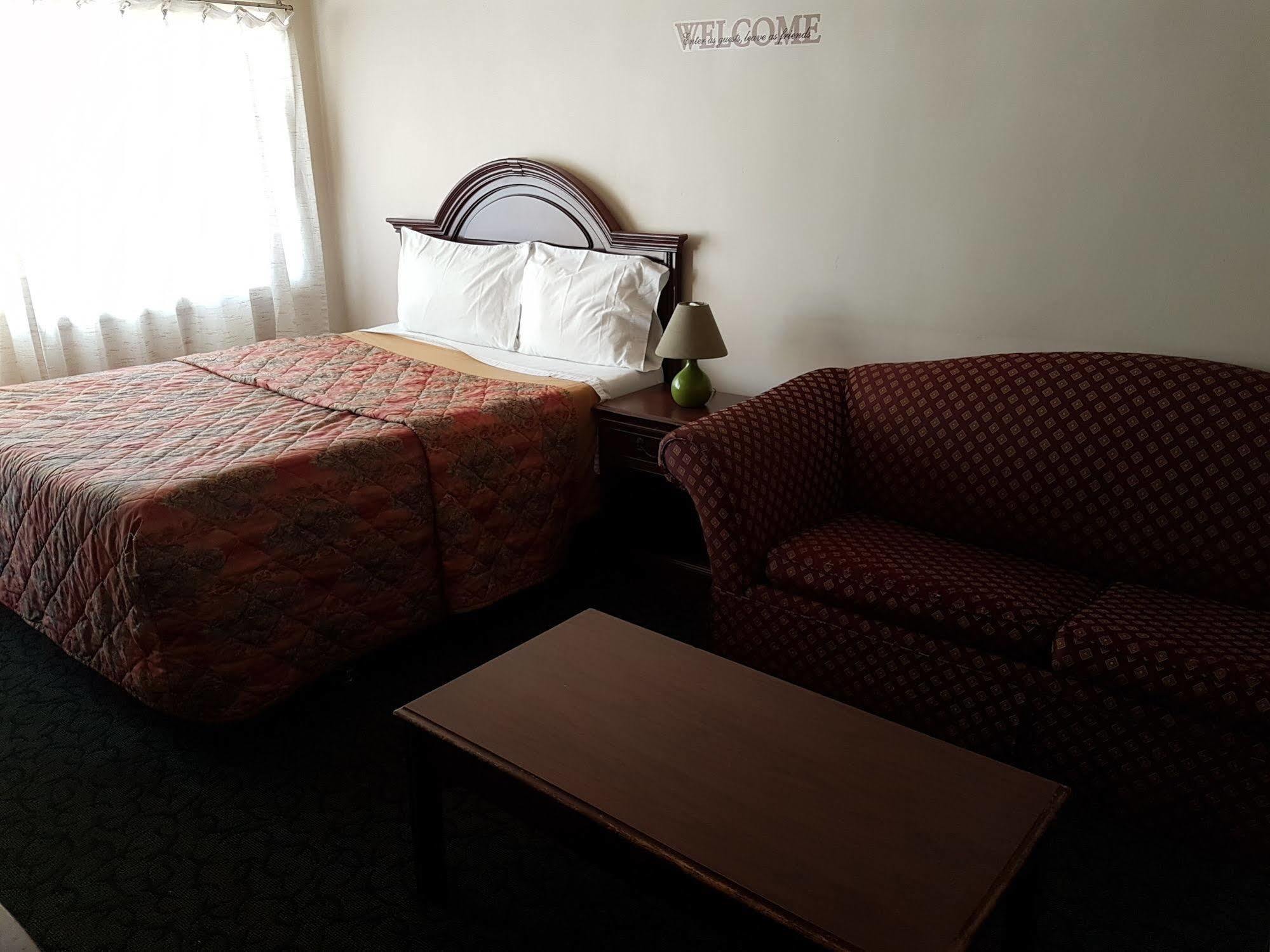 Capri Motel Port Colborne Buitenkant foto